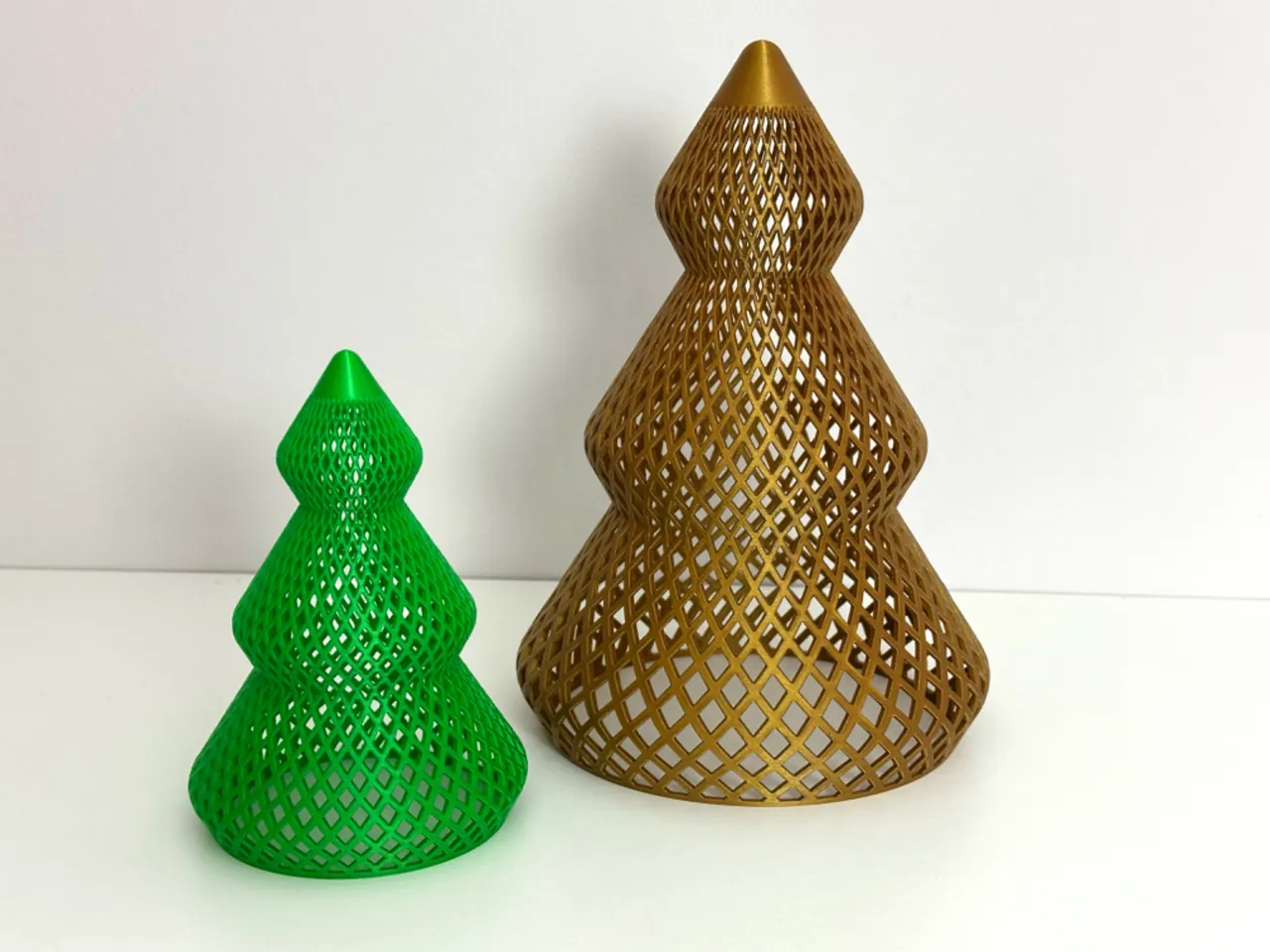 Meshed Christmas Tree view 3
