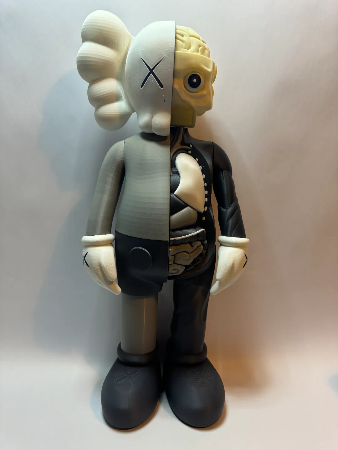 Kaws Flayed Grey (Partido) view 2