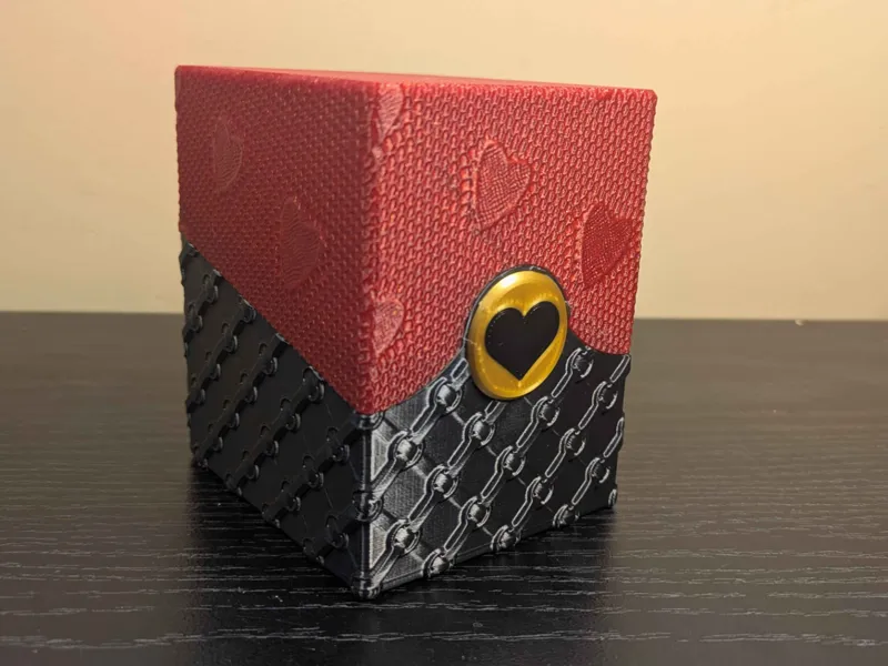 Leather and Lace Deck Box - Medallion Series