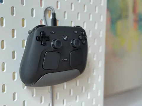 Soporte: Steam Controller Skadis mount with removable puck — referencia de MakerWorld