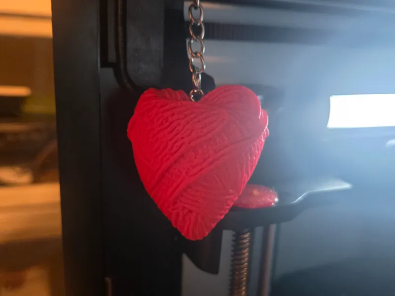 Gestricktes Geknüpftes Herz - Romantische 3D-Deko