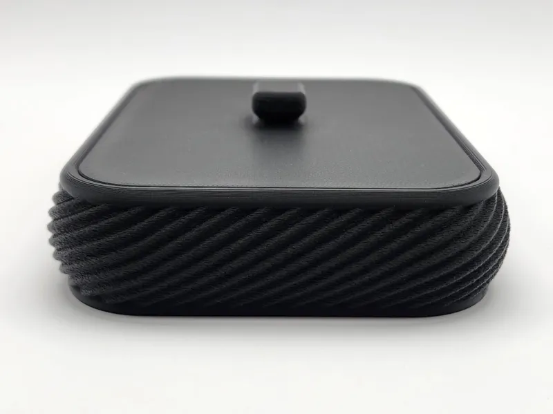 Ribbed Container with Lid