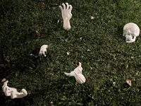 Mains décoratives d'Halloween pour jardin — photo 4