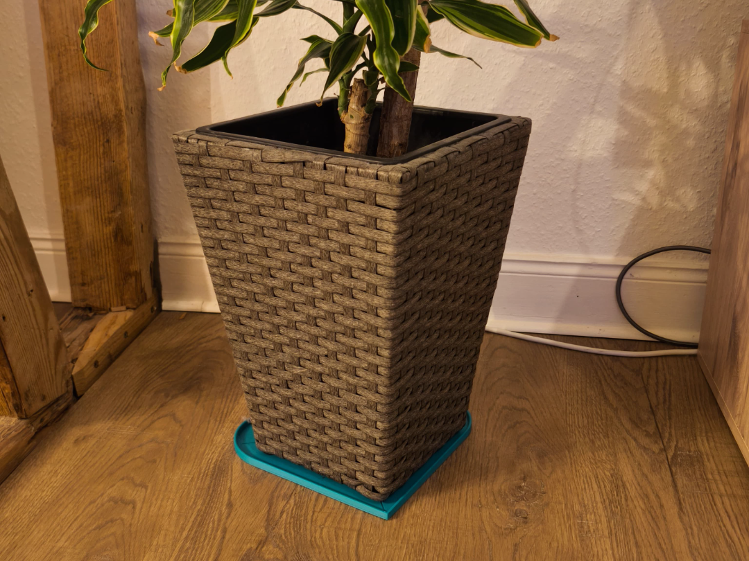 Blumentopfuntersetzer mit einfacher Abtropfkante