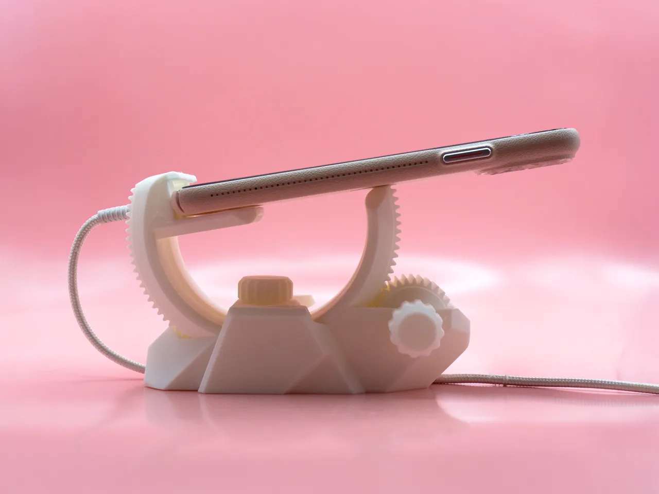 Gear Phone Stand With Lock Bolt by Pork3D.com view 3