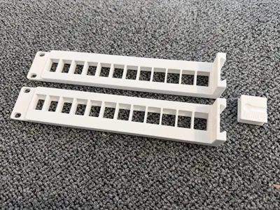 19" 1U Rack-Mount Toolless Keystone Patch Panel