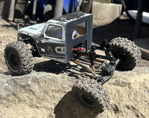 Conversion cabine simple pour Scx24 JLU