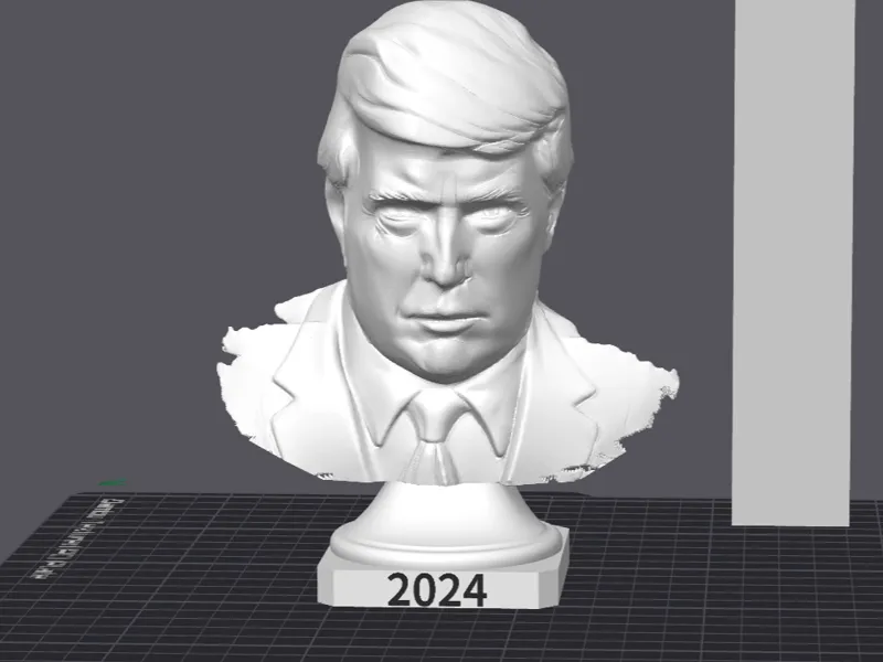Trump Statue