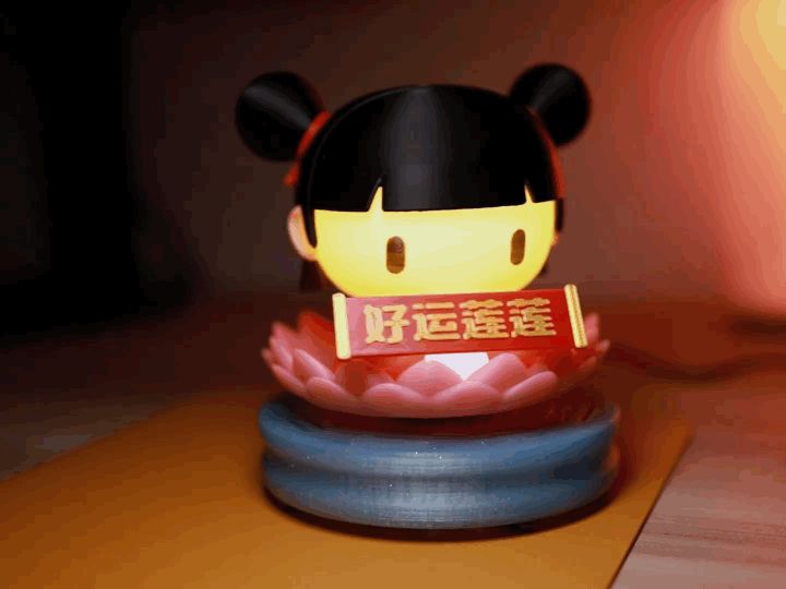 圆溜溜悬浮小哪吒