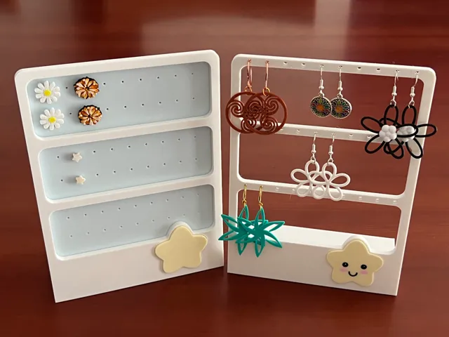Earrings holders with star