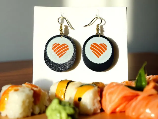 Sushi love earrings