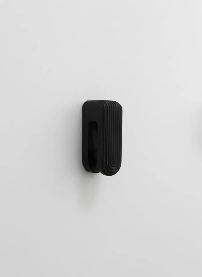 SELF-LOCKING COAT HANGER view 3