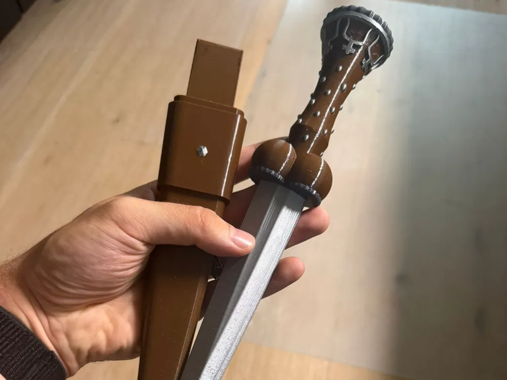 Letrero o emblema decorativo: Medieval Bollocks Dagger with Sheath. Referencia del modelo original.