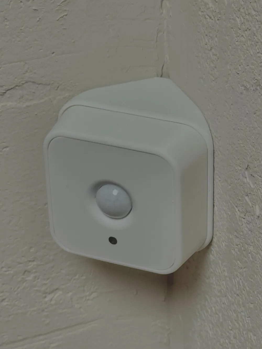 Hue Motion Sensor Corner Mount - Free 3D Print Model - MakerWorld