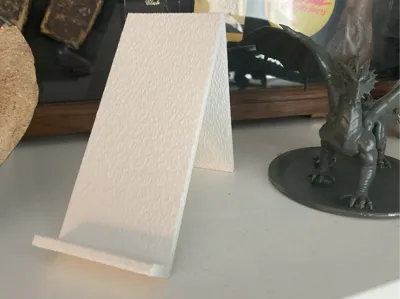 Simple Fuzzy Skin Display Stand