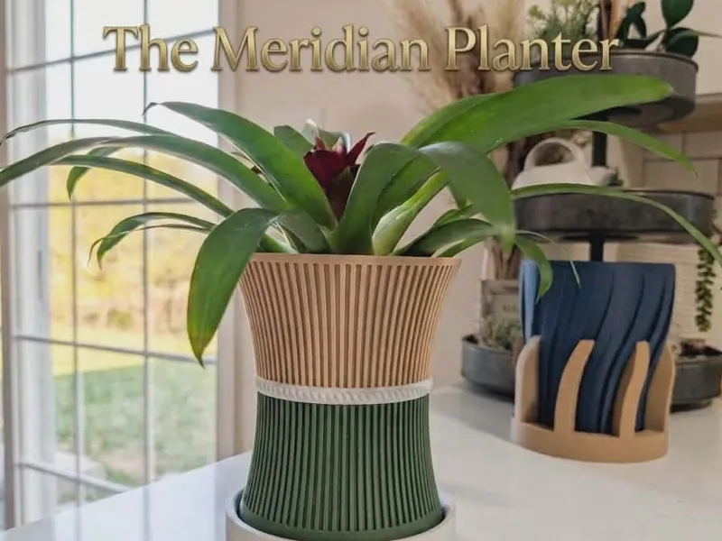 The Meridian Planter