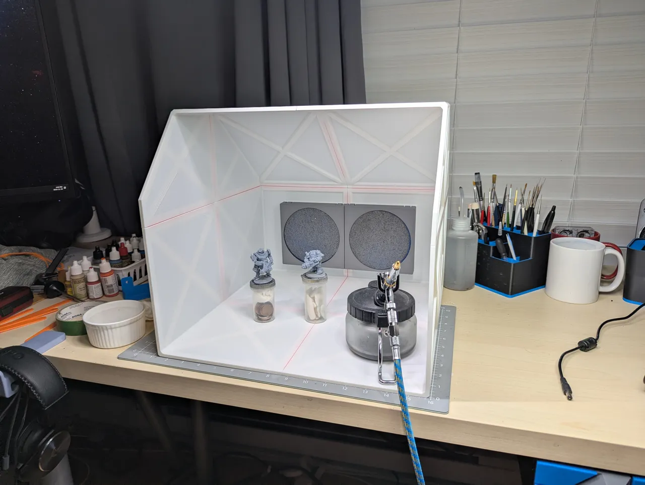 Airbrush Spray Booth V2 view 2
