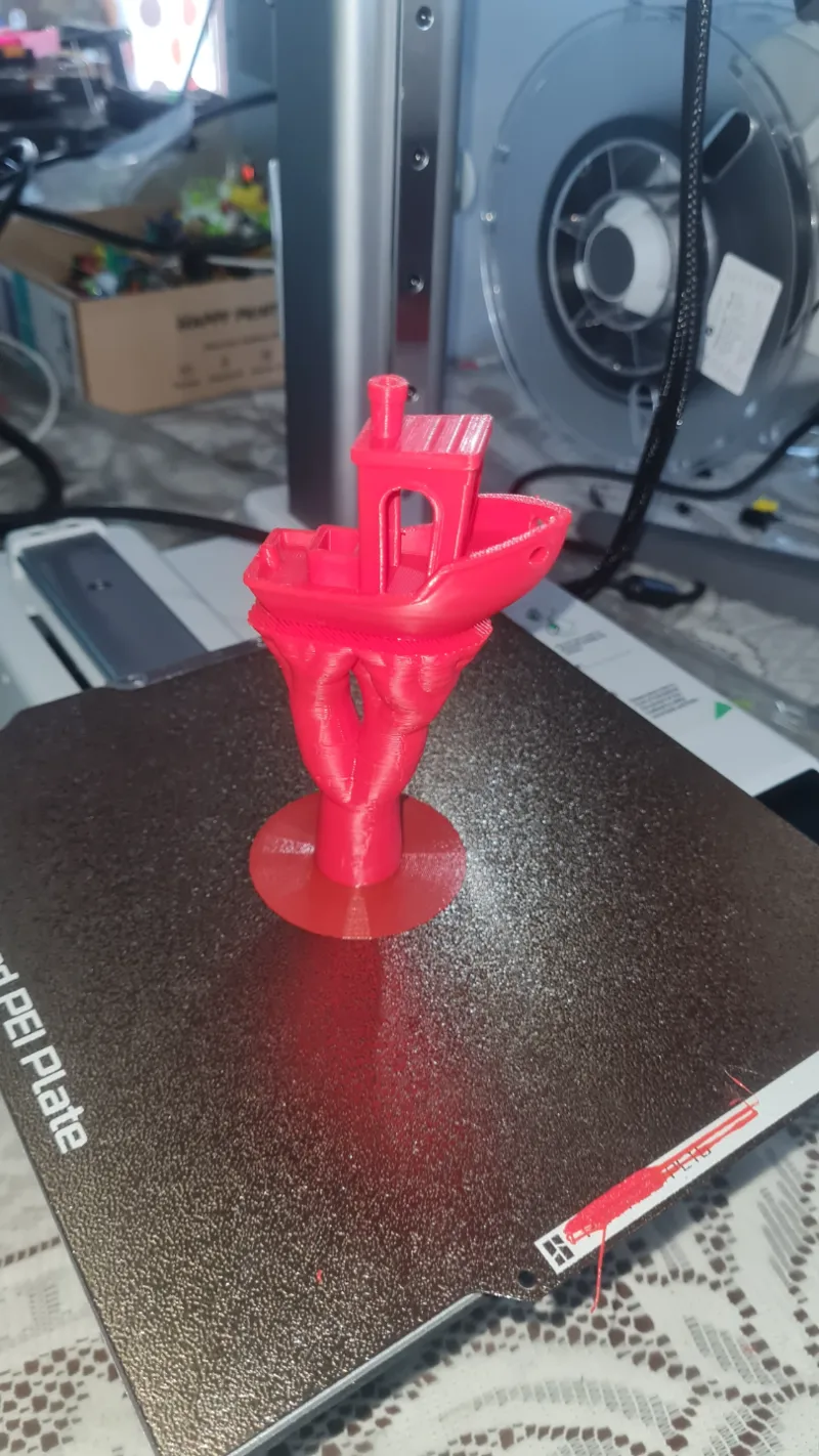 Floating 3D Benchy