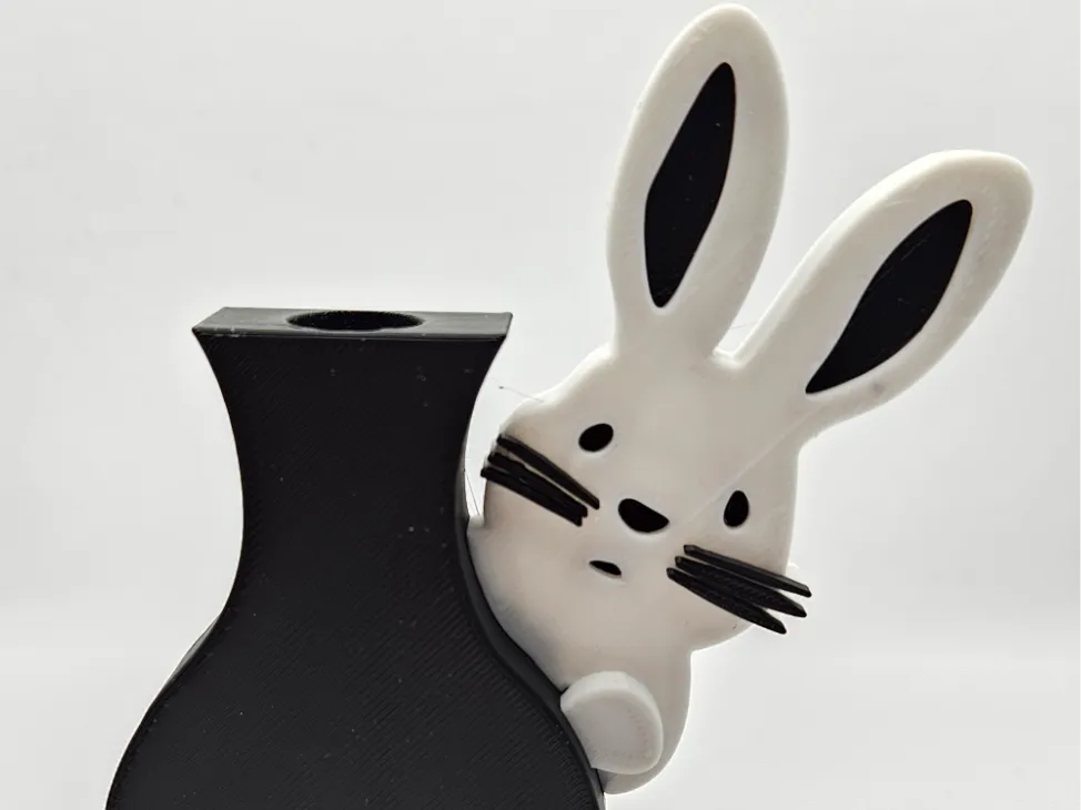 Rabbit with Vase for Flowers or Pens by Lumama - MakerWorld