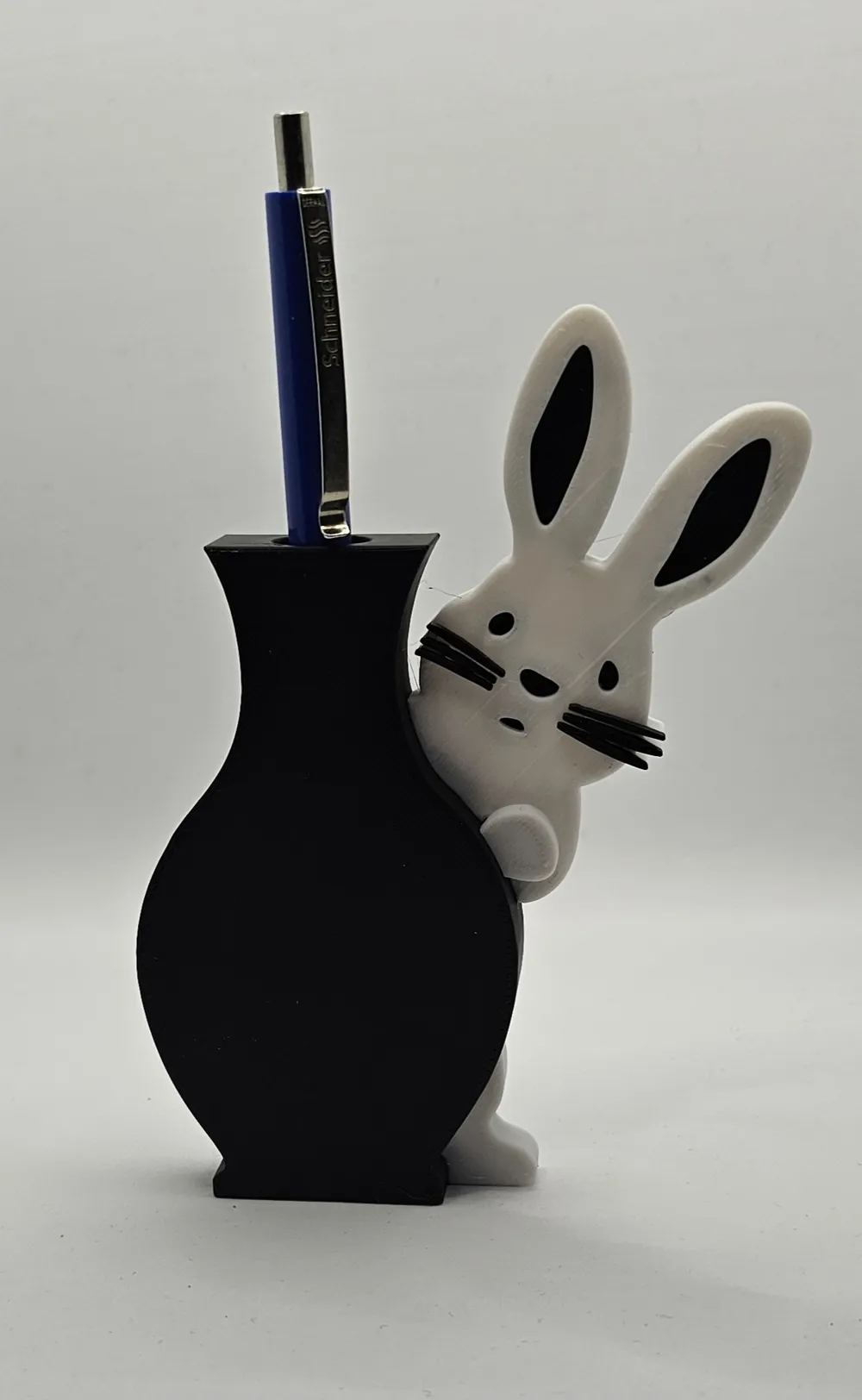 Rabbit with Vase for Flowers or Pens by Lumama - MakerWorld