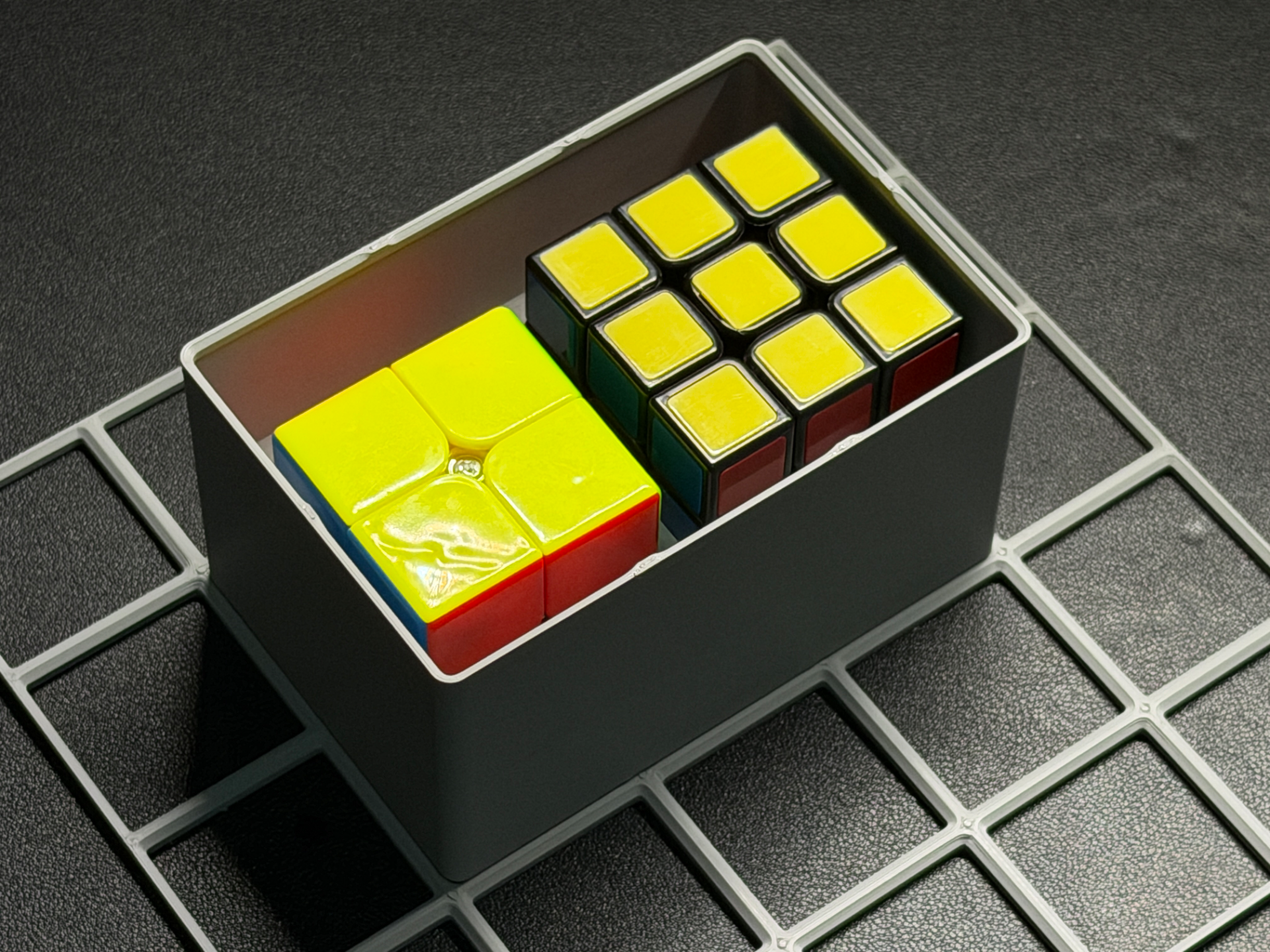 Gridfinity stackable box: 3x3 & 2x2 Rubik's cubes