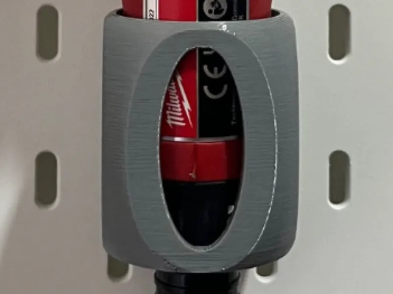 Milwaukee M4 skadis