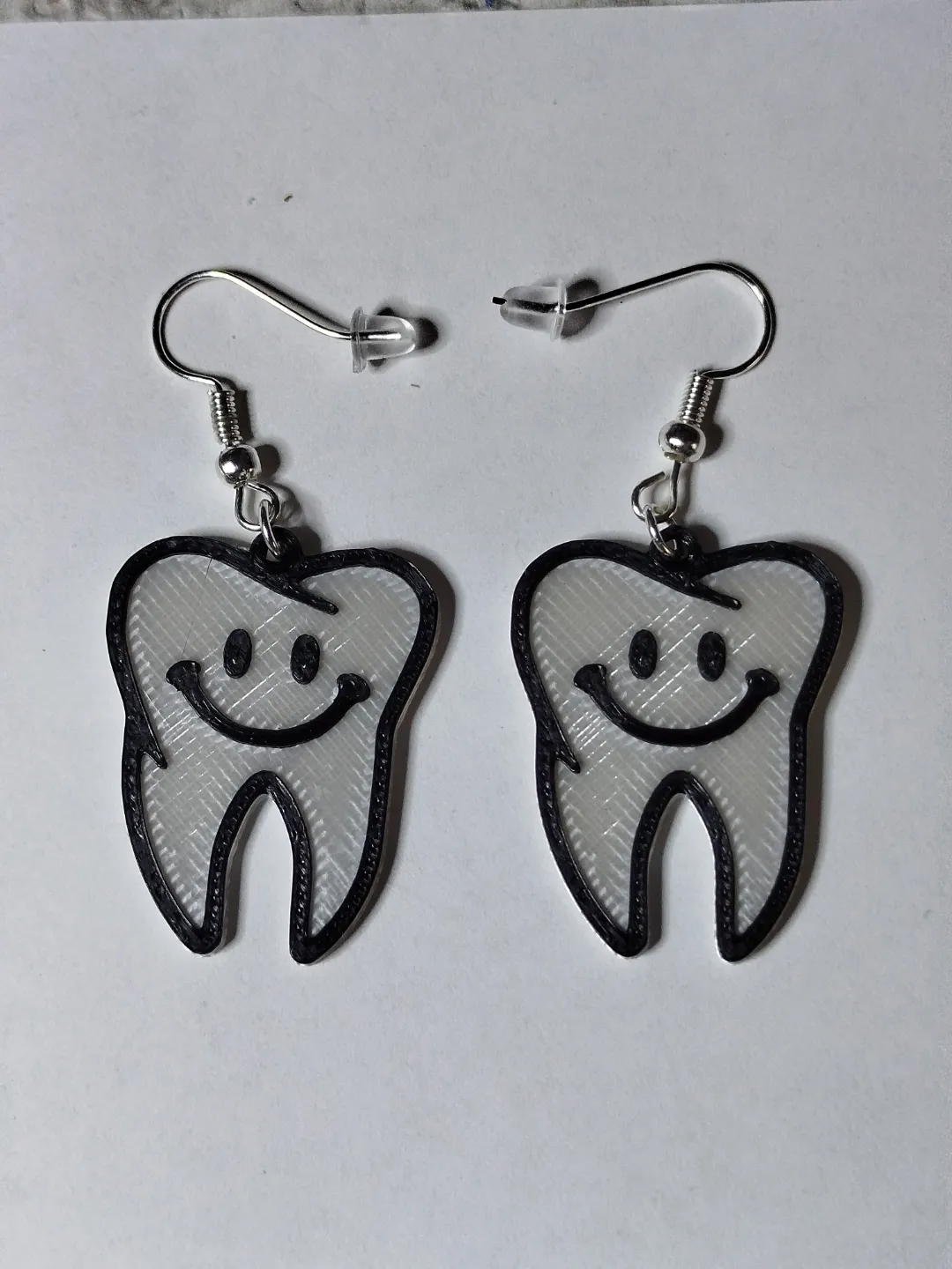 Earrings Tooth / Zahn Ohrringe view 2