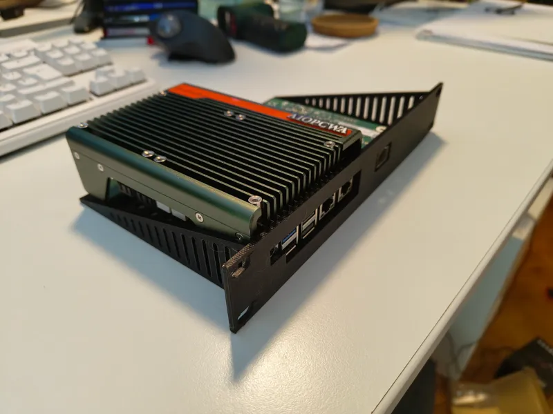 CWWK Crazy 10 inch Rackshelf + Mellanox SFP+