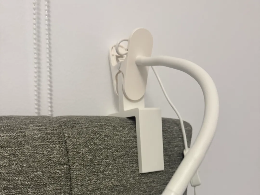 Pince de lit pour lampe IKEA NÄVLINGE