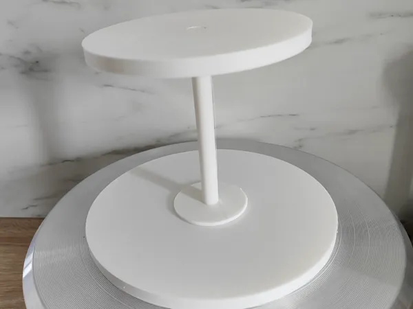 Présentoir à gâteau surélevé