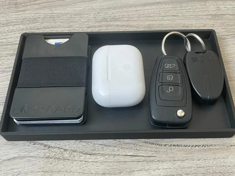 Minimalist Tray 