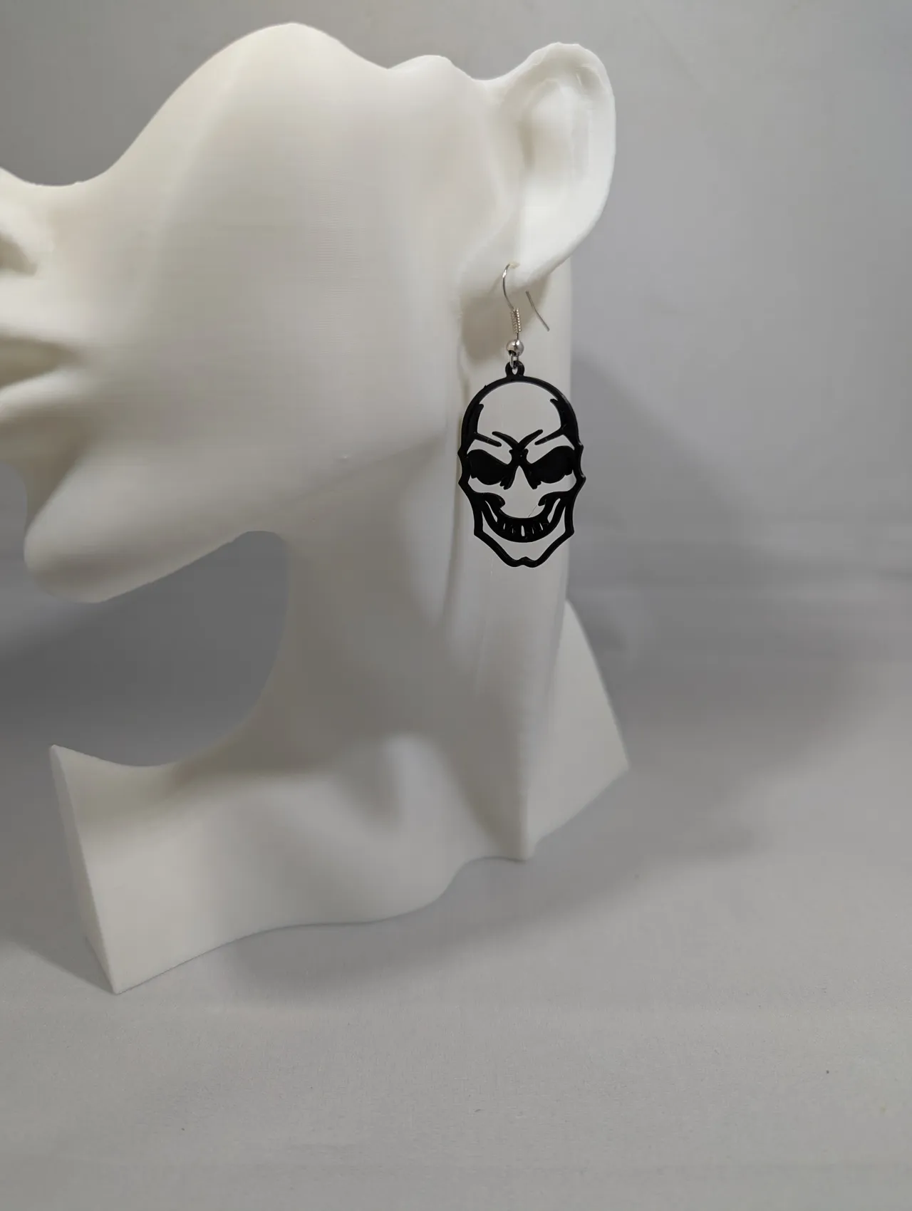 Skull earrings view 3