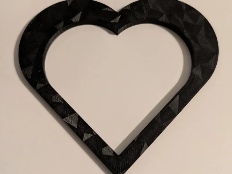 Simple heart to draw shape