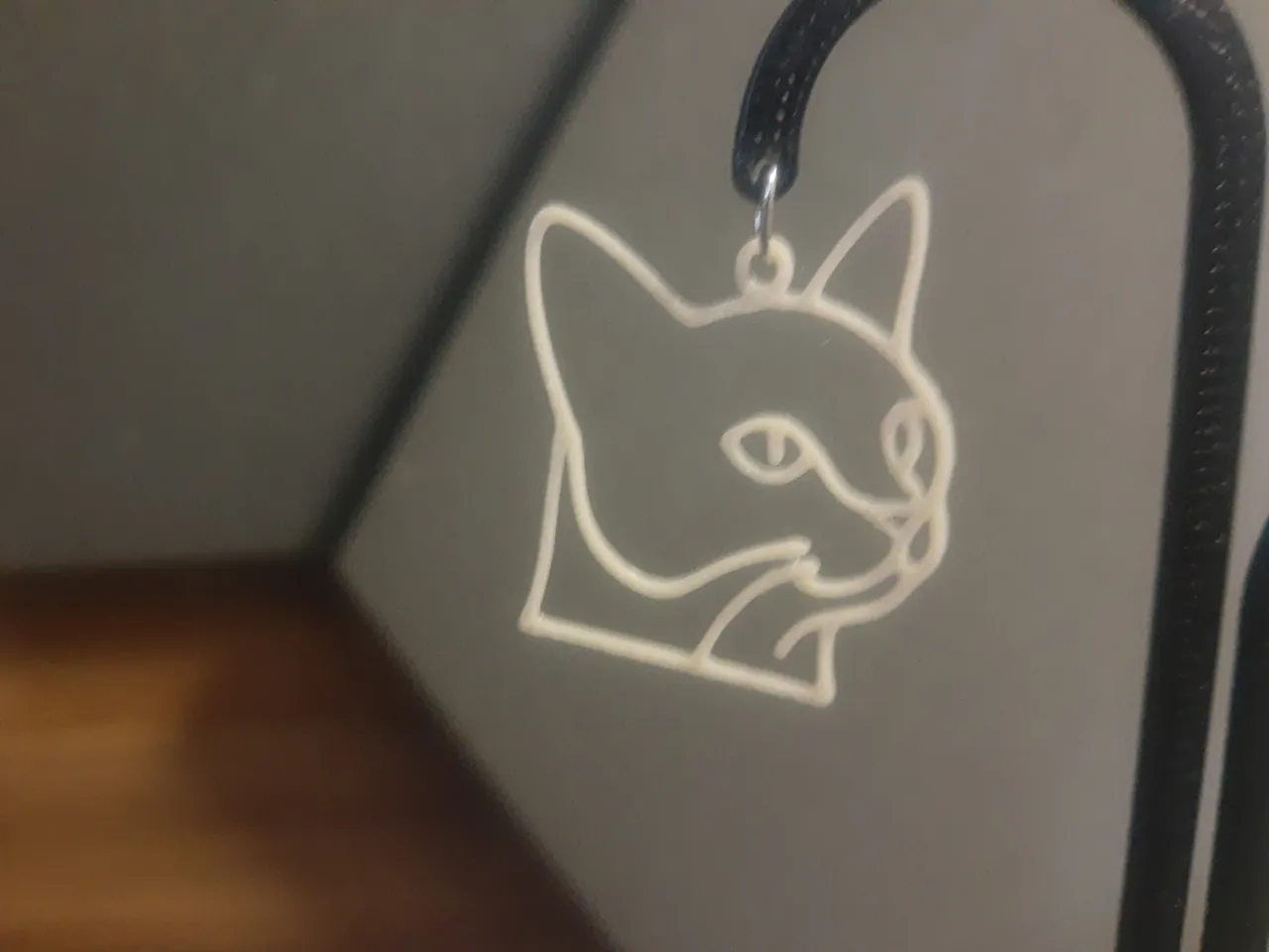 Earrings cats view 3