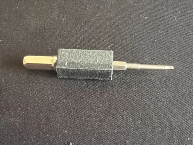 ADATTATORE PER CACCIAVITE INSERTI