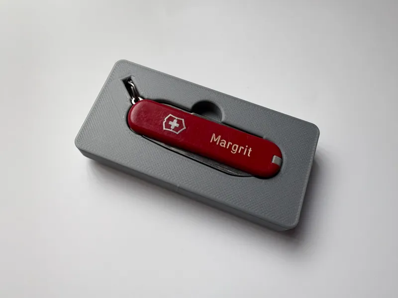 Victorinox classic SD Gridfinity bin 2x1x2