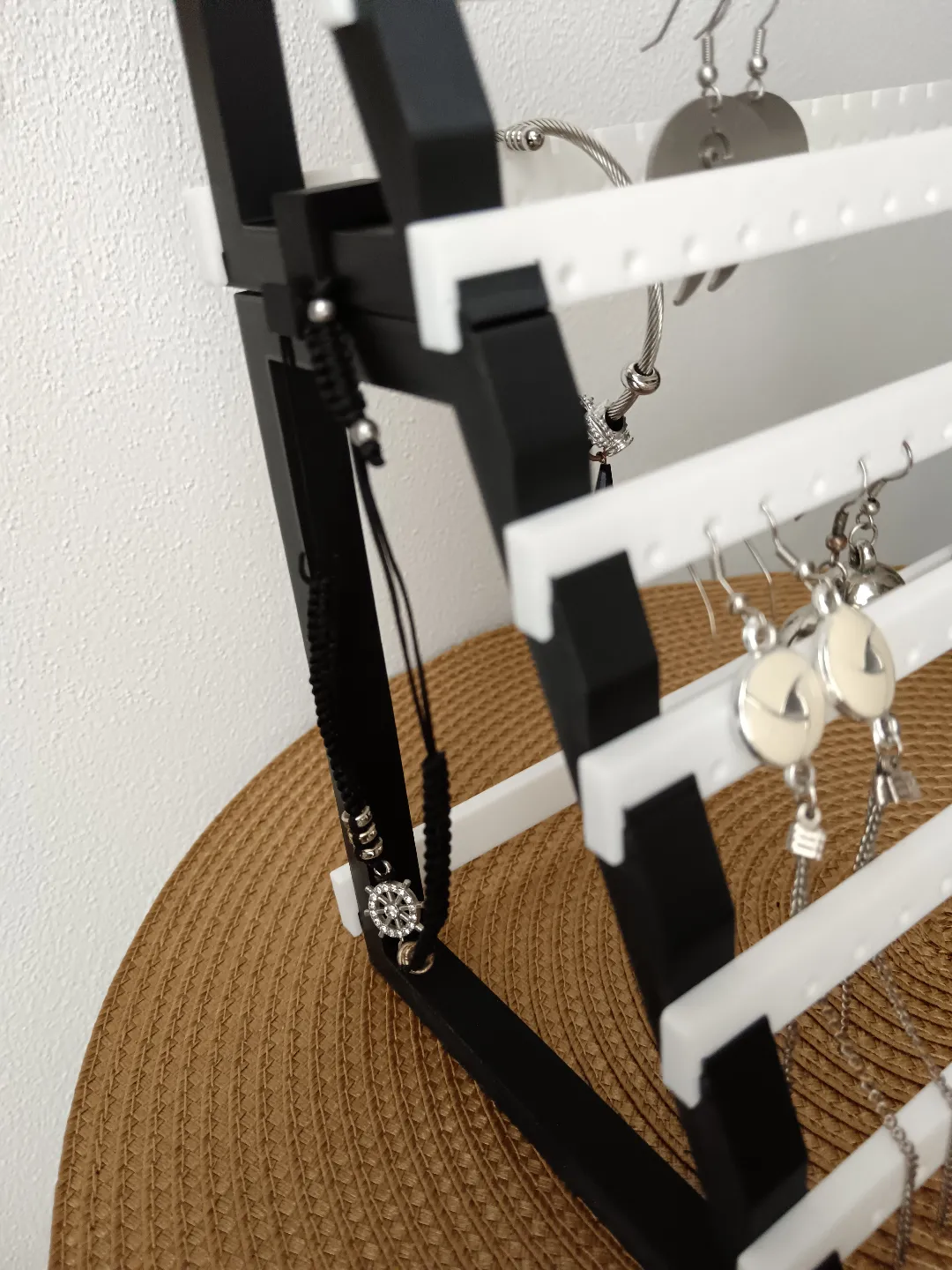 Large stand for earrings and jewelry view 4