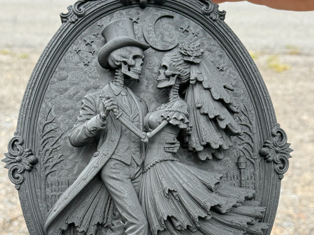 Victorian Skeleton Couple Frame - 1