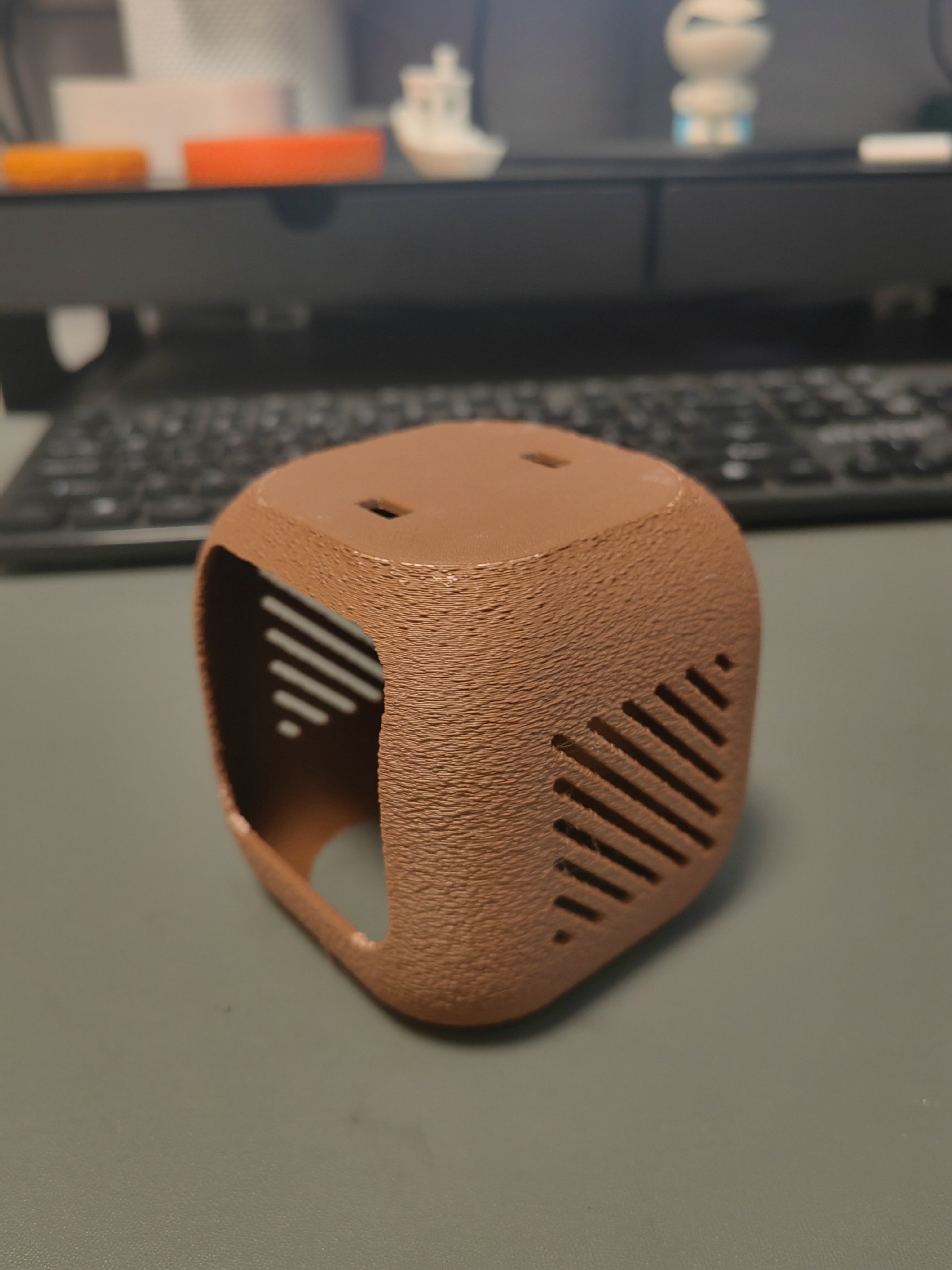 Miniatura 5 do modelo 3D 无动力水车，鱼缸躲避屋