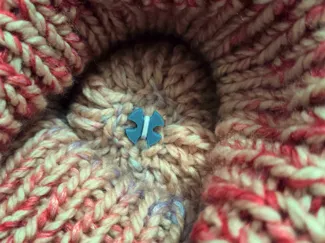 PomPom Button / Holder for Beanie / Hat