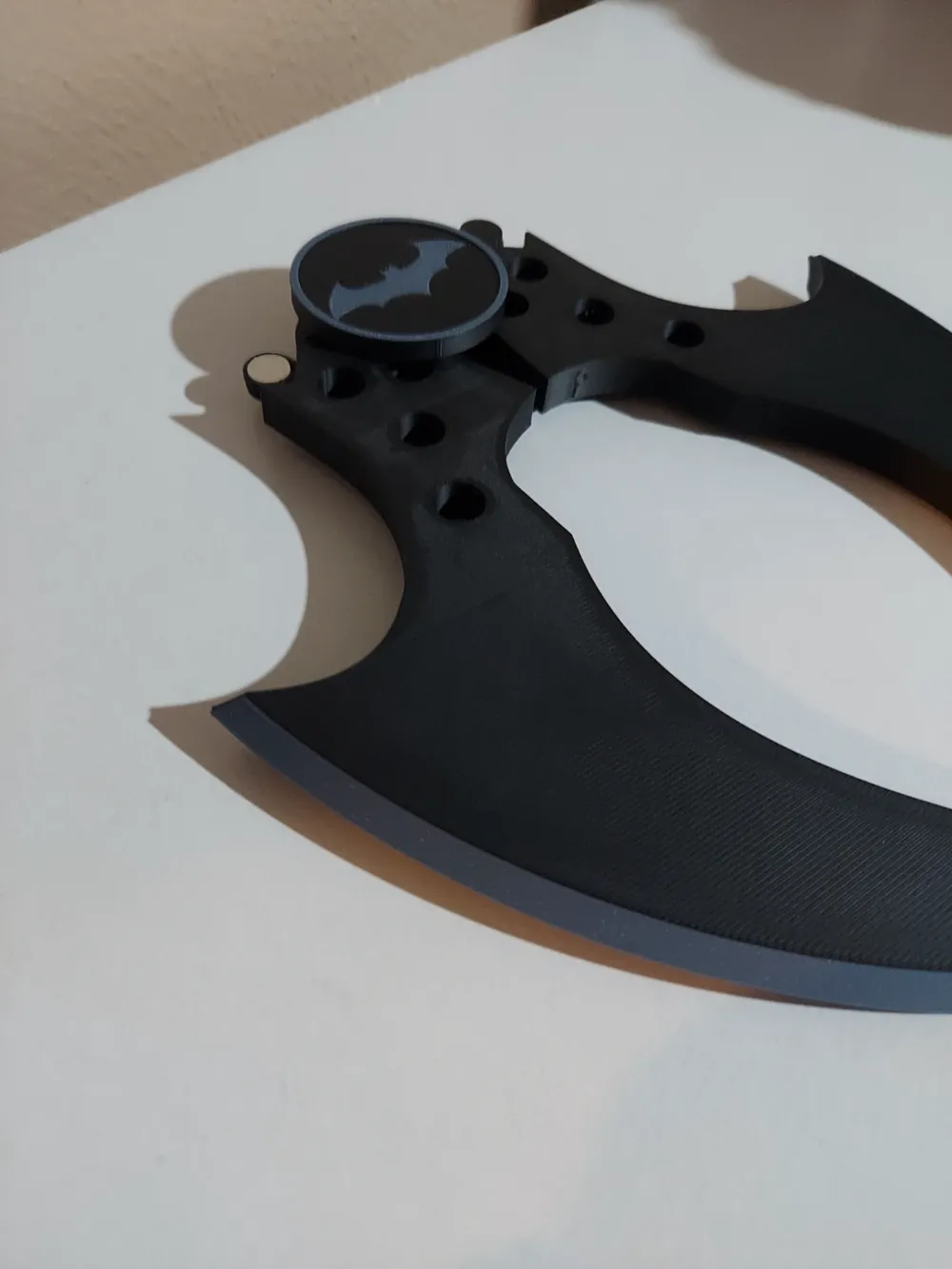 Arkham Folding Batarang by Mak3r-M8trix3D MakerWorld: Download Free 3D ...
