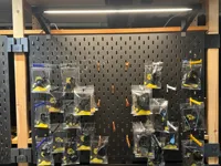 Fixation pour lampe LED sur panneau Skadis — photo 4
