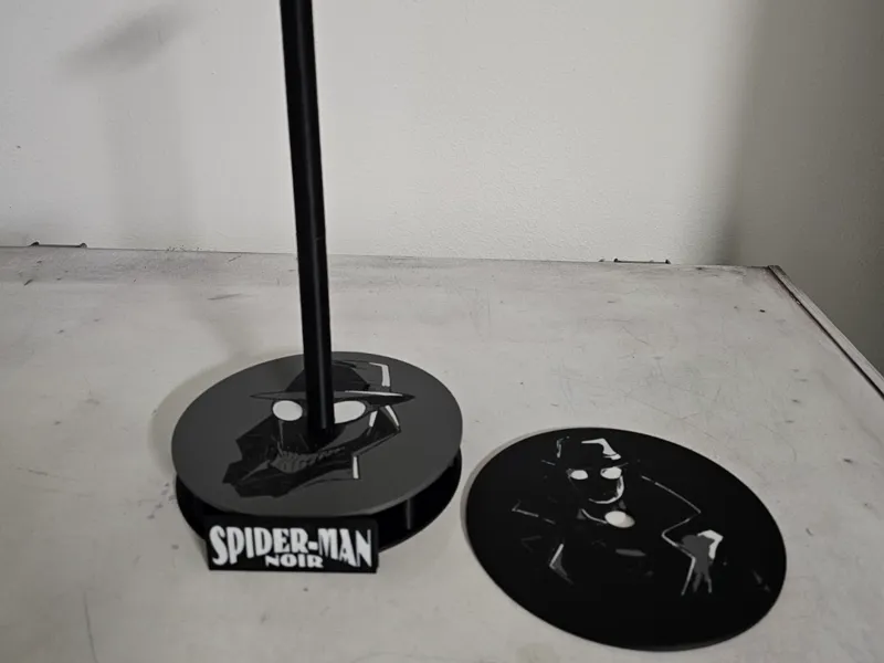 Spider Noir Helmet Stand w/changeable face plates
