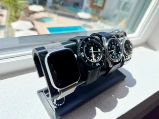 Stand for watches rings central stand w/o support