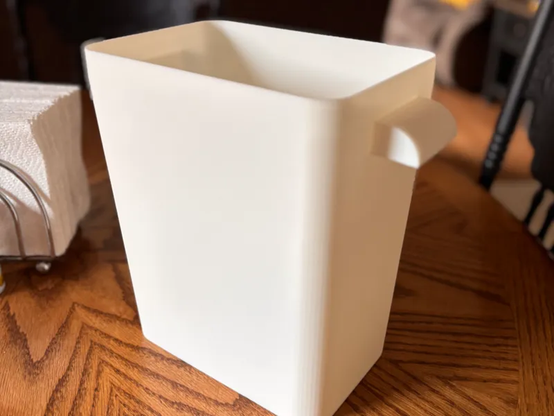 Trash Can fits Walmart bags
