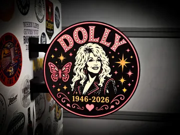 Accesorio de iluminación decorativa: DOLLY PARTON MEMORIAL ~ 2-Sided Round Lightbox — vista de referencia 4