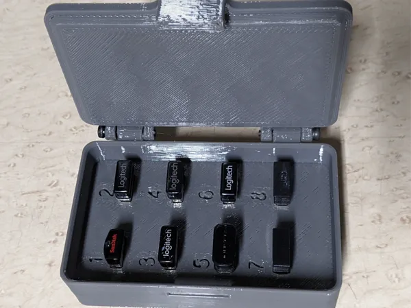 Boîte à clés USB (8 emplacements)
