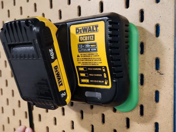 Skadis DeWalt Battery Charger Mount