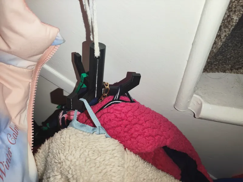 cloth hook 