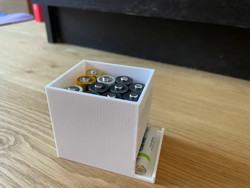 Battery holder